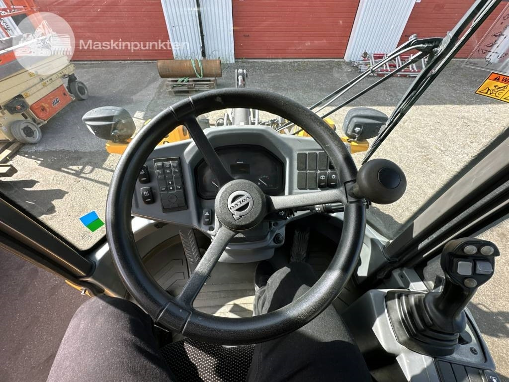 Chargeuse sur pneus Volvo L 35 G: photos 45