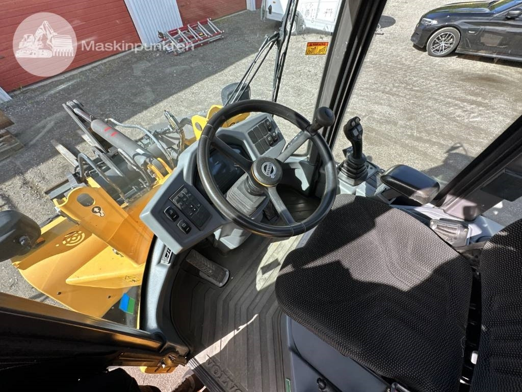 Chargeuse sur pneus Volvo L 35 G: photos 44