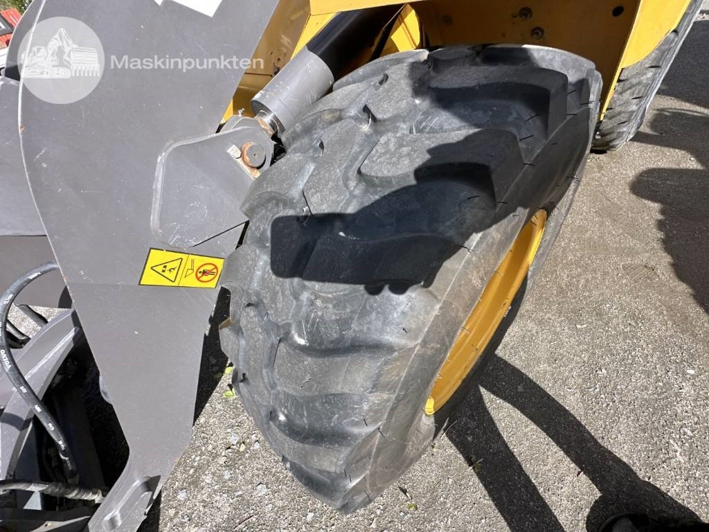 Chargeuse sur pneus Volvo L 35 G: photos 30