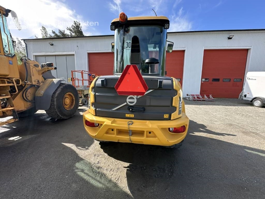 Chargeuse sur pneus Volvo L 35 G: photos 9