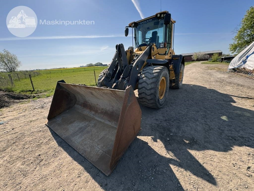 Volvo L 60 G - Chargeuse sur pneus: photos 1 Volvo L 60 G - Chargeuse sur pneus: photos 1