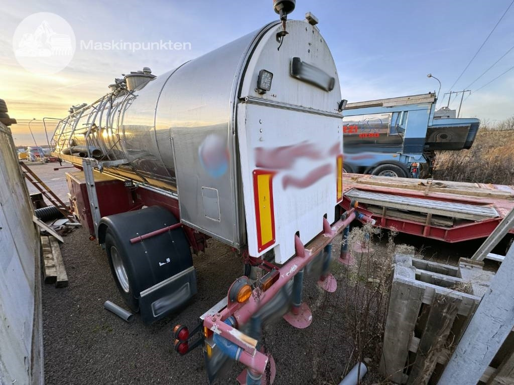 Wedholms DK 345-16 - Semi-remorque citerne: photos 4 Wedholms DK 345-16 - Semi-remorque citerne: photos 4