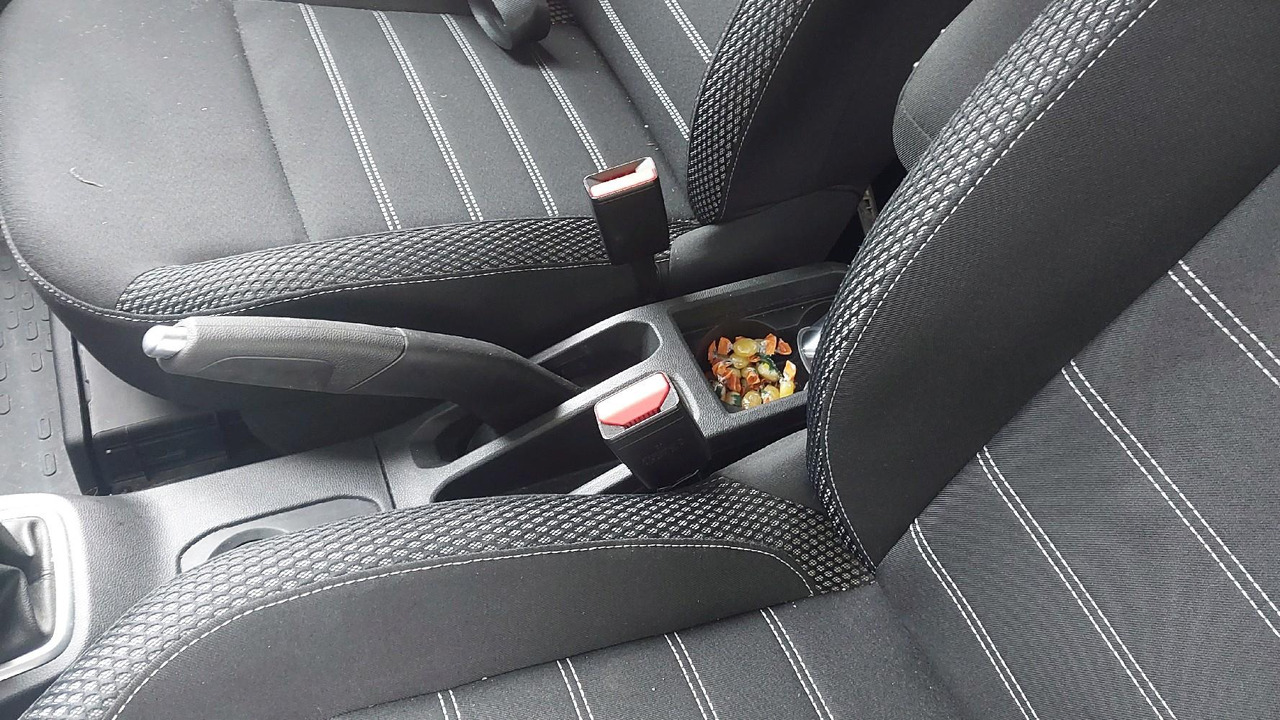 Voiture DACIA DUSTER II 1.5 BLUEDCI 115: photos 25 Voiture DACIA DUSTER II 1.5 BLUEDCI 115: photos 25