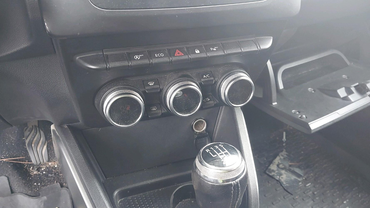 Voiture DACIA DUSTER II 1.5 BLUEDCI 115: photos 14 Voiture DACIA DUSTER II 1.5 BLUEDCI 115: photos 14