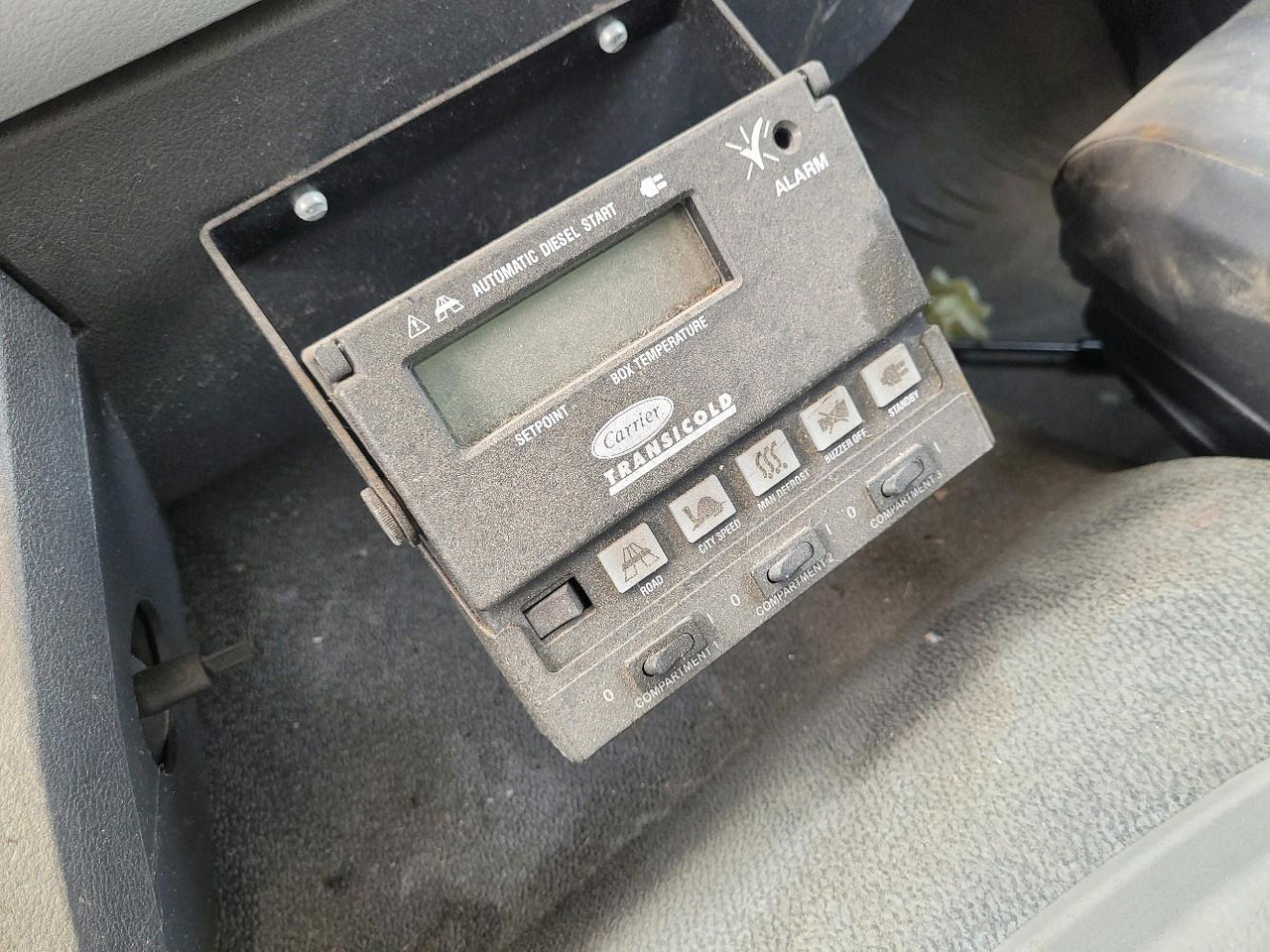 Châssis cabine RENAULT D12: photos 18