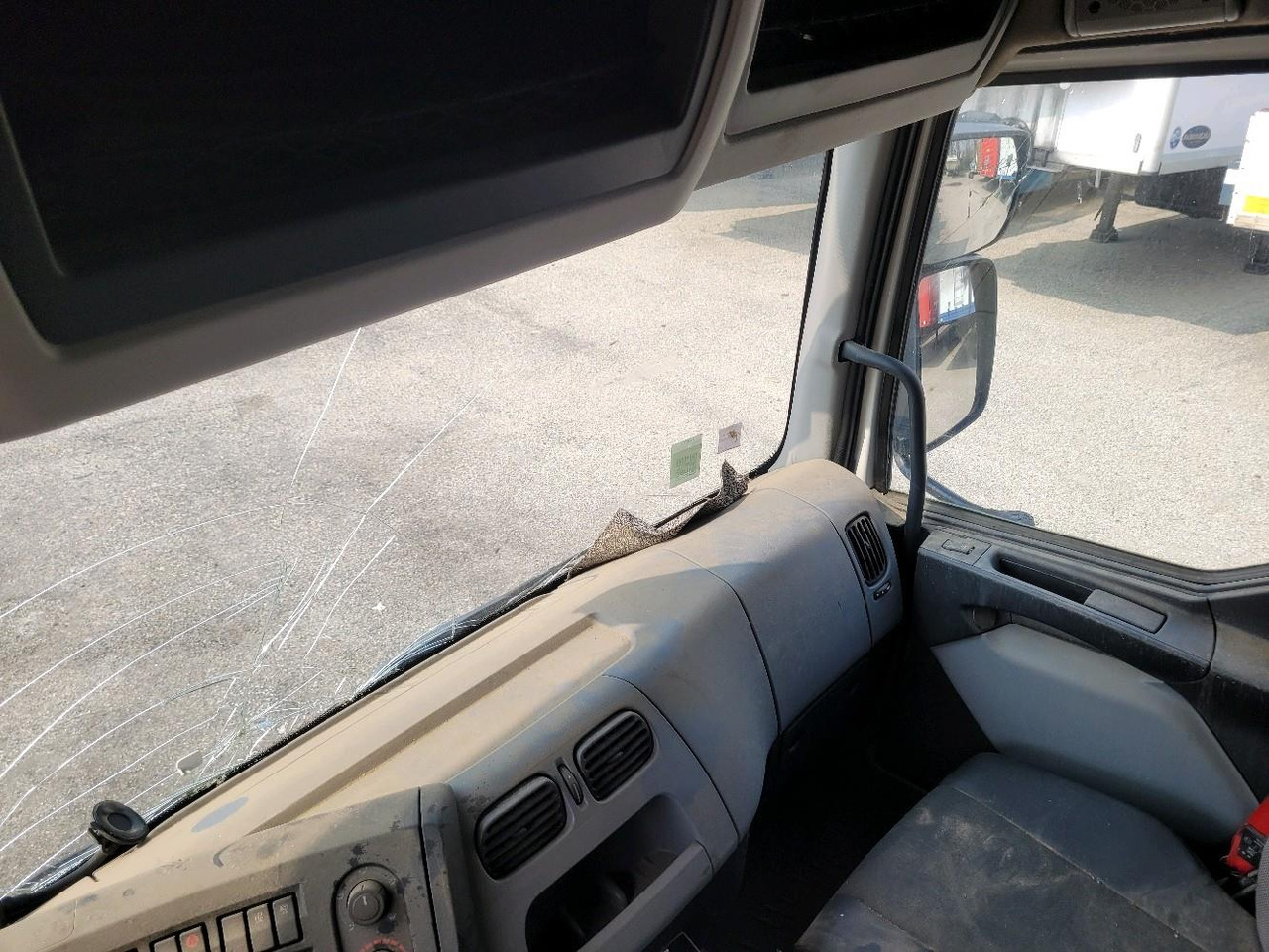 Châssis cabine RENAULT D12: photos 11