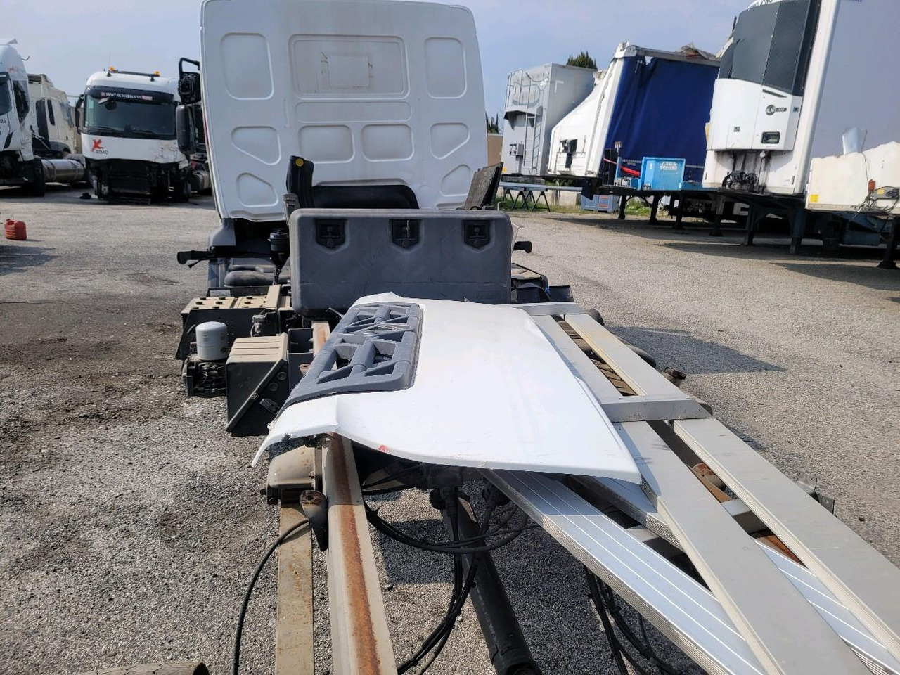 Châssis cabine RENAULT D12: photos 6