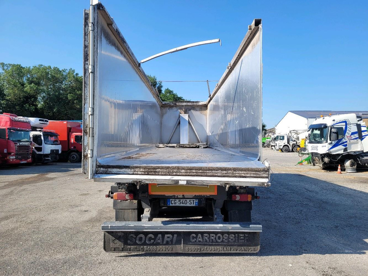 SAMRO ST3310 3 ESSIEUX - Semi-remorque benne: photos 5 SAMRO ST3310 3 ESSIEUX - Semi-remorque benne: photos 5