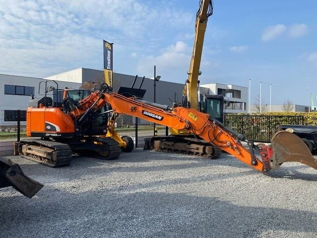 Doosan DX140 LCR-5 - Pelle sur chenille: photos 3 Doosan DX140 LCR-5 - Pelle sur chenille: photos 3