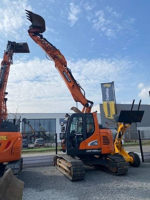 Doosan DX140 LCR-5 - Pelle sur chenille: photos 3 Doosan DX140 LCR-5 - Pelle sur chenille: photos 3