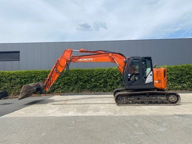 Pelle sur chenille Hitachi ZX 135 US 5-B: photos 22