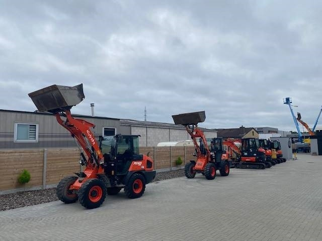 Chargeuse sur pneus Kubota R 065: photos 50