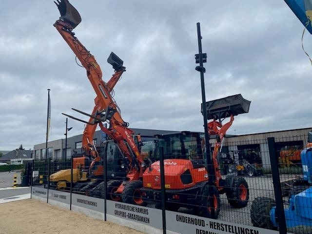 Chargeuse sur pneus Kubota R 065: photos 46