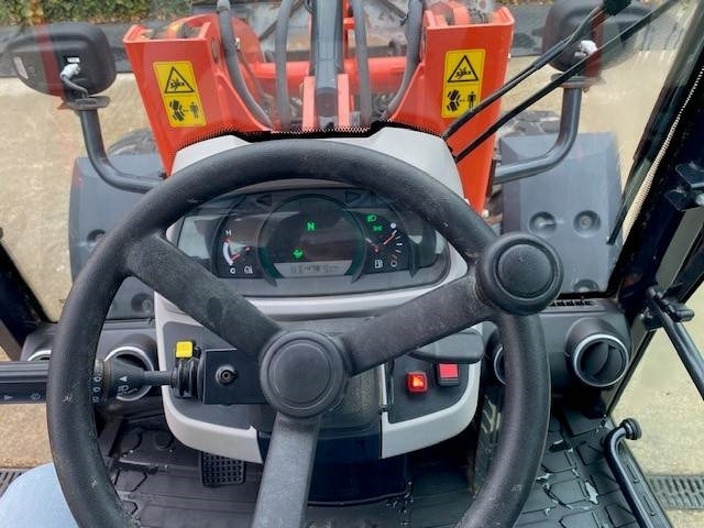 Chargeuse sur pneus Kubota R 065: photos 37