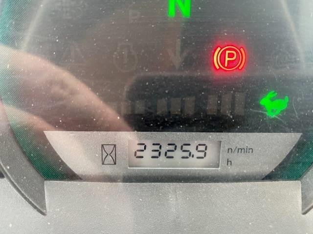 Chargeuse sur pneus Kubota R 065: photos 41