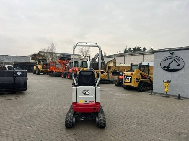 Takeuchi TB 210 R - Mini pelle: photos 2 Takeuchi TB 210 R - Mini pelle: photos 2