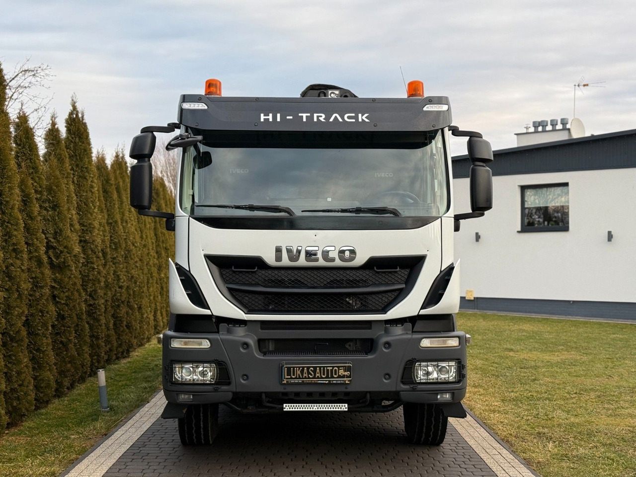 Iveco TRAKKER 450 6X4 DOUBLE HYDRO-BOARD HIAB - Camion benne: photos 2 Iveco TRAKKER 450 6X4 DOUBLE HYDRO-BOARD HIAB - Camion benne: photos 2