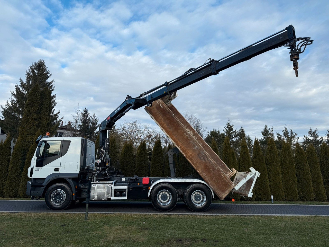 Iveco TRAKKER 450 6X4 DOUBLE HYDRO-BOARD HIAB - Camion benne: photos 5 Iveco TRAKKER 450 6X4 DOUBLE HYDRO-BOARD HIAB - Camion benne: photos 5