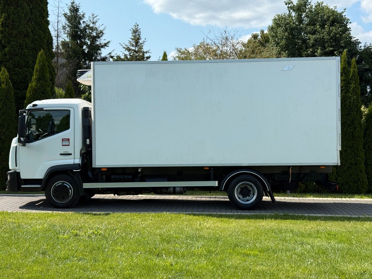 Renault D7.5 MANUAL LAMBERET CARRIER XARIOS 350 - Camion frigorifique: photos 4 Renault D7.5 MANUAL LAMBERET CARRIER XARIOS 350 - Camion frigorifique: photos 4