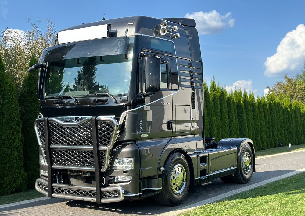 MAN TGX 18.580 D38 XXL RETARDER - Tracteur routier: photos 1 MAN TGX 18.580 D38 XXL RETARDER - Tracteur routier: photos 1
