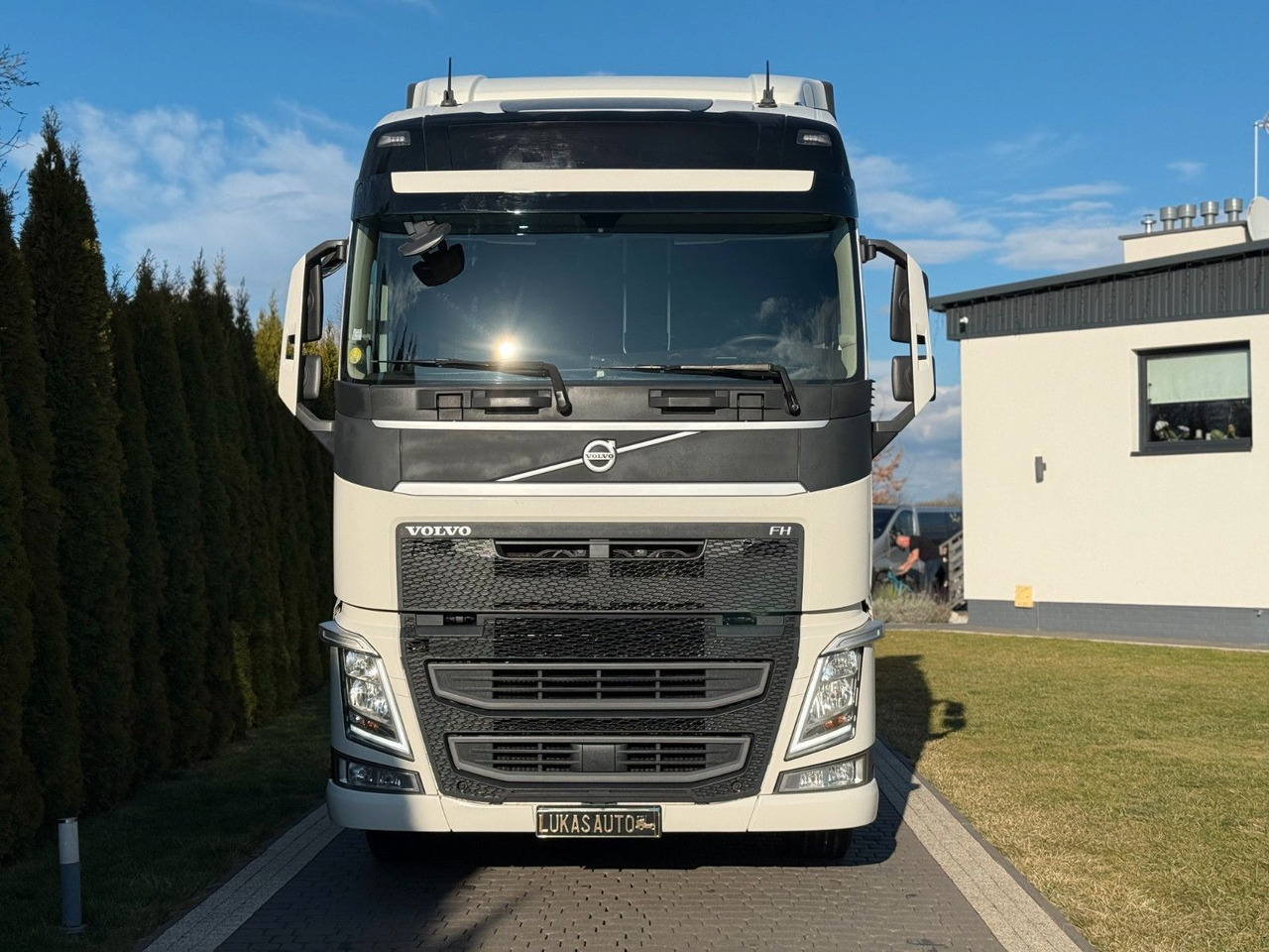 Volvo FH 500 AUTOMATIC TWO TANKS - Tracteur routier: photos 2 Volvo FH 500 AUTOMATIC TWO TANKS - Tracteur routier: photos 2