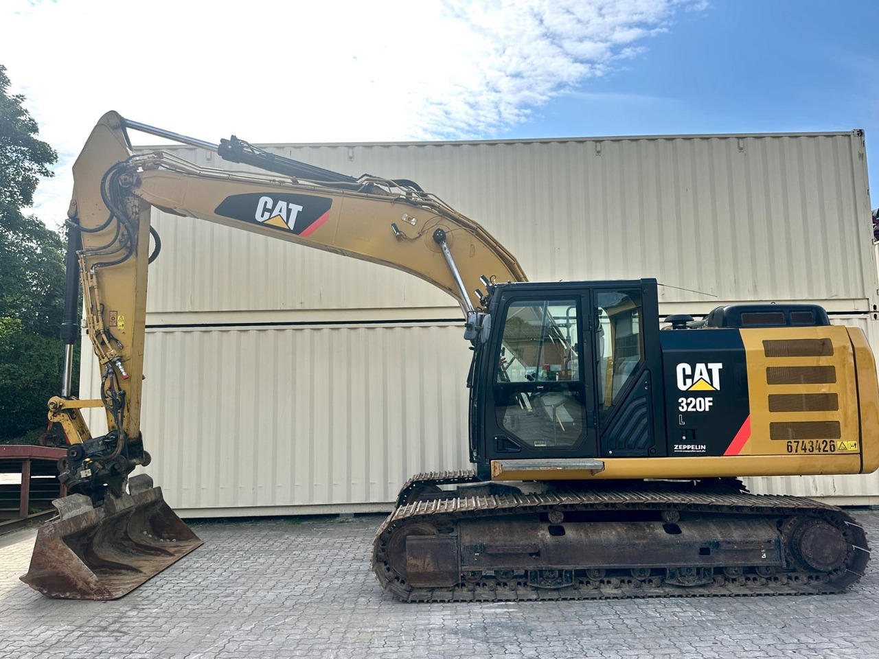 CAT 320FL / 2017 BJ / 9.933 H / Deutsche Maschine - Pelle sur chenille: photos 2 CAT 320FL / 2017 BJ / 9.933 H / Deutsche Maschine - Pelle sur chenille: photos 2