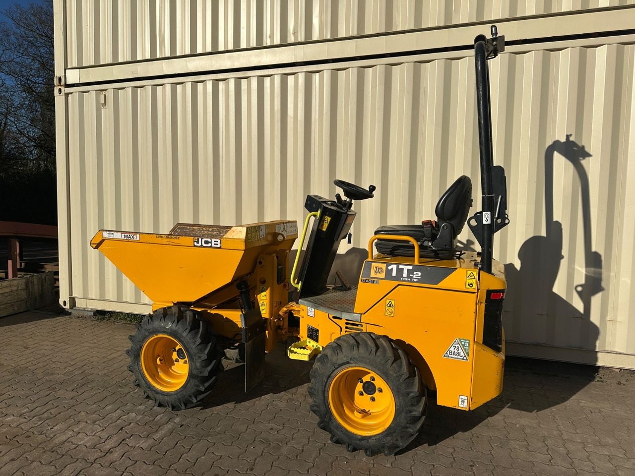 JCB 1T-2 High Tip Dumper, 598 Bh, 1.000 KG - Mini tombereau: photos 3 JCB 1T-2 High Tip Dumper, 598 Bh, 1.000 KG - Mini tombereau: photos 3
