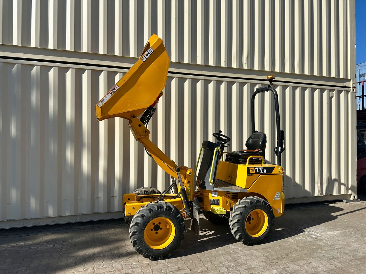 JCB 1T-2 High Tip Dumper, 676 Bh, 1.000 KG - Mini tombereau: photos 3 JCB 1T-2 High Tip Dumper, 676 Bh, 1.000 KG - Mini tombereau: photos 3