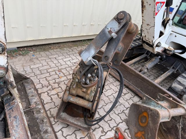 Mini pelle O & K RH1.48 / 4.680 KG / Greifer + 3 x Löffel: photos 11 Mini pelle O & K RH1.48 / 4.680 KG / Greifer + 3 x Löffel: photos 11