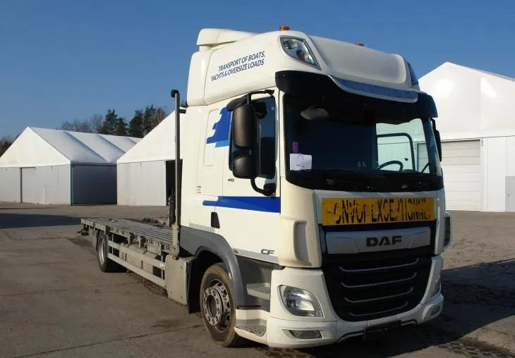DAF CF 410 EURO 6 Laweta - Platforma super stan - Camion plateau: photos 3 DAF CF 410 EURO 6 Laweta - Platforma super stan - Camion plateau: photos 3