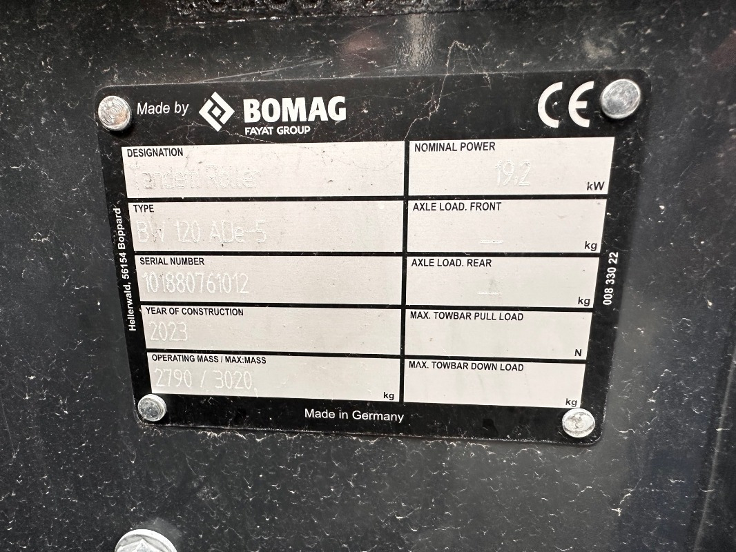 BOMAG DE BW 120 ADe-5 - Compacteur: photos 2 BOMAG DE BW 120 ADe-5 - Compacteur: photos 2