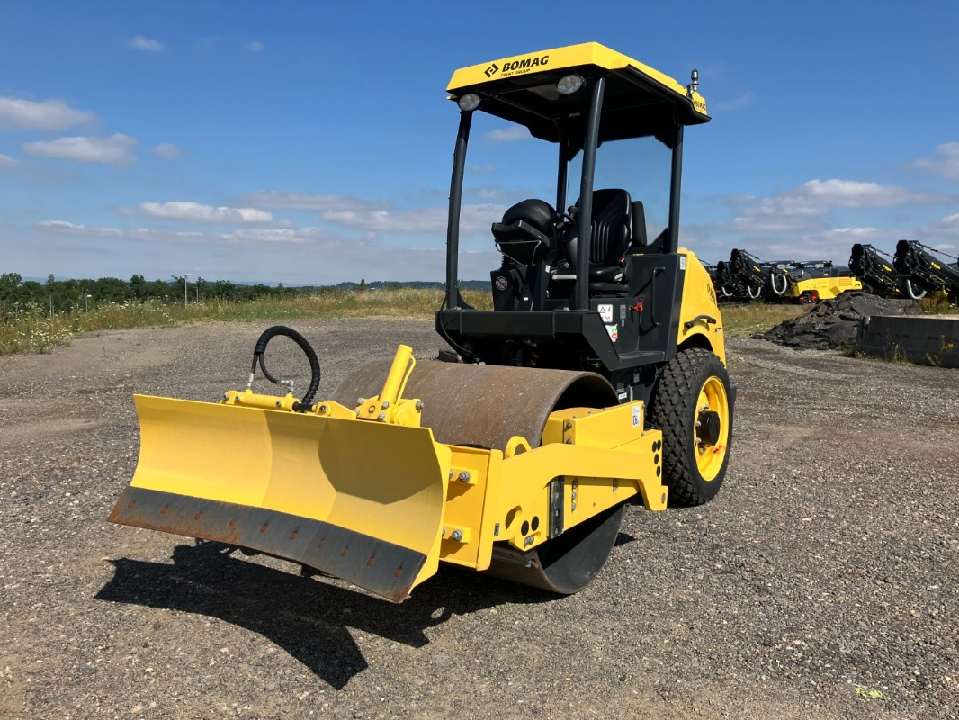 BOMAG DE BW 124 DH-5 Stage V/Tier 4f - Compacteur: photos 1 BOMAG DE BW 124 DH-5 Stage V/Tier 4f - Compacteur: photos 1
