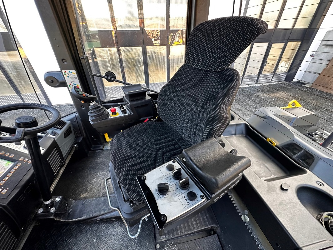 BOMAG DE BW 151 AD-5 AM Stage V/Tier 4f - Rouleau compresseur: photos 4 BOMAG DE BW 151 AD-5 AM Stage V/Tier 4f - Rouleau compresseur: photos 4