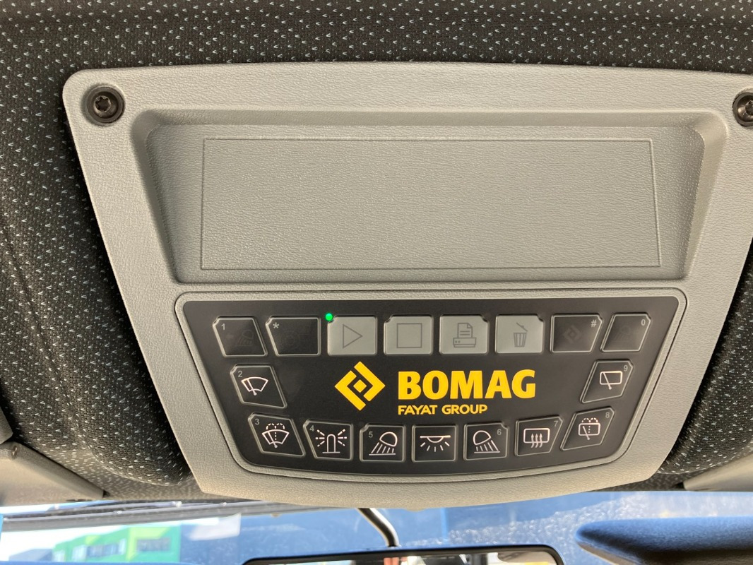 BOMAG DE BW 151 AD-50 Stage IIIa/TIER3 - Rouleau compresseur: photos 5 BOMAG DE BW 151 AD-50 Stage IIIa/TIER3 - Rouleau compresseur: photos 5