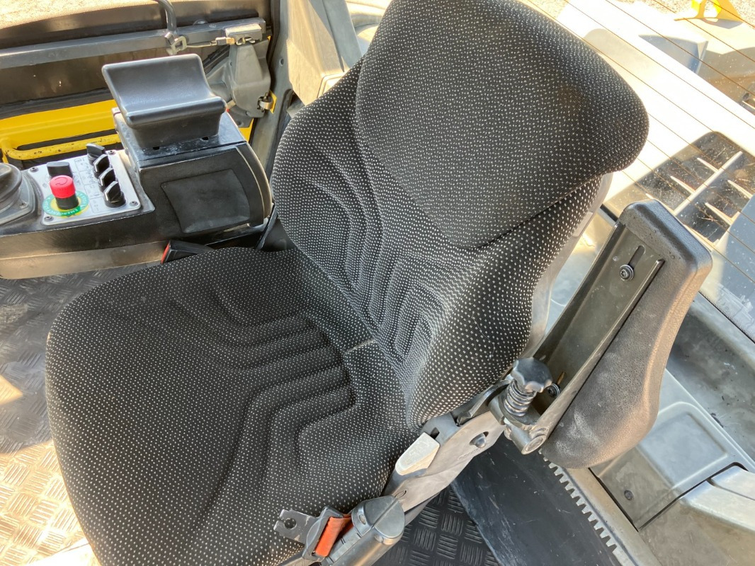 Rouleau compresseur BOMAG DE BW 161 AD-5  Stage IIIb/Tier 4i: photos 9
