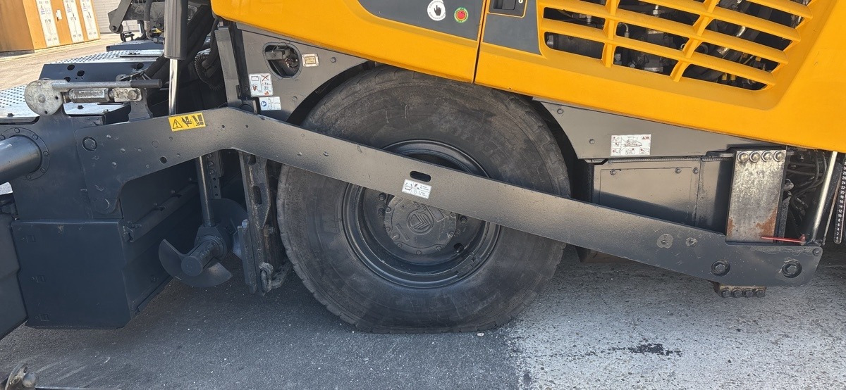 BOMAG IT BF 600 P-2 S500 Stage IV/Tier 4f - Finisseur: photos 2 BOMAG IT BF 600 P-2 S500 Stage IV/Tier 4f - Finisseur: photos 2