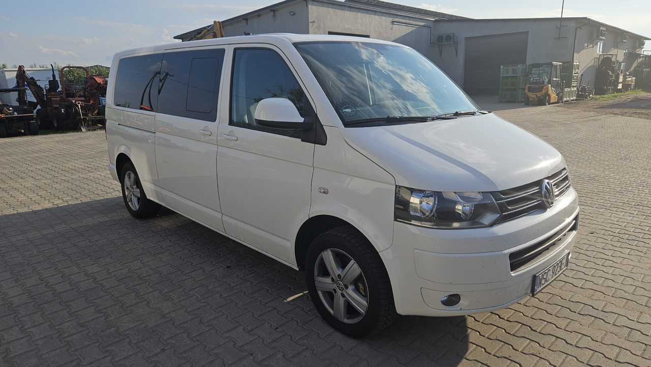 Volkswagen Multivan 180KM 4Motion 4x4 automat DSG długi - Voiture: photos 4 Volkswagen Multivan 180KM 4Motion 4x4 automat DSG długi - Voiture: photos 4