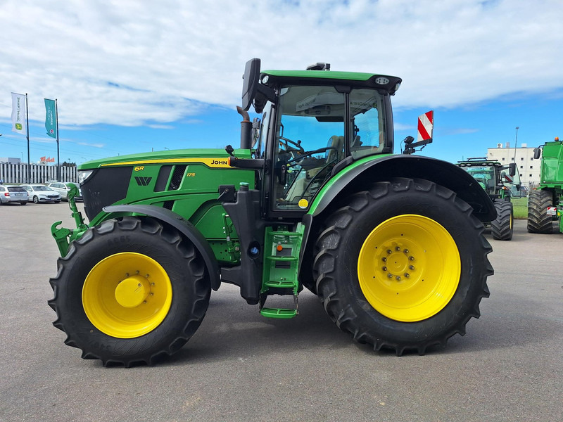 John Deere 6R 175 - Tracteur agricole: photos 4 John Deere 6R 175 - Tracteur agricole: photos 4