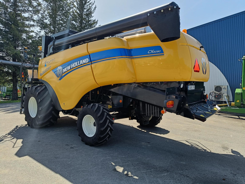 New Holland CX6090 - Moissonneuse-batteuse: photos 5 New Holland CX6090 - Moissonneuse-batteuse: photos 5