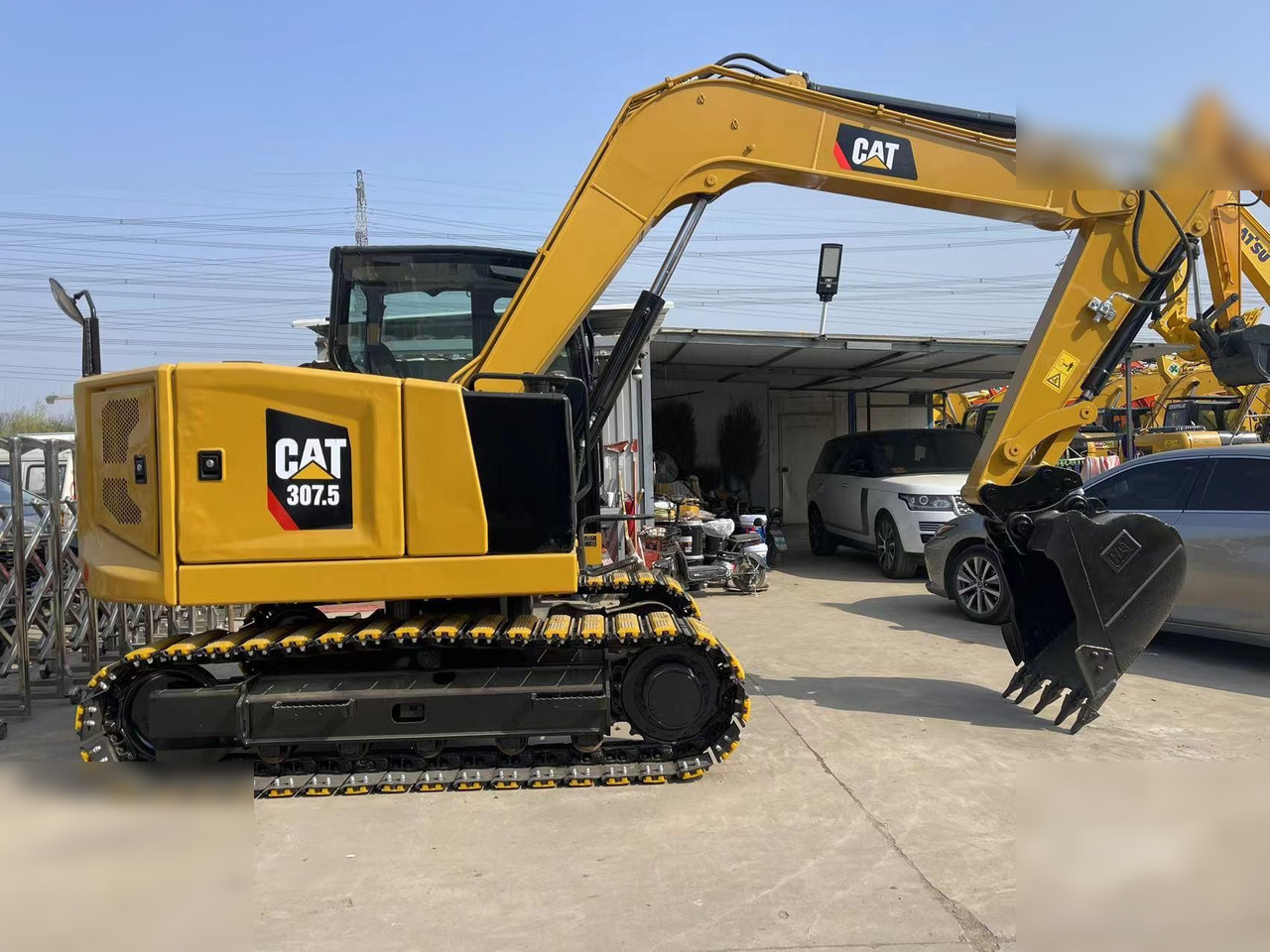 CATERPILLAR 307.5 - Pelle sur chenille: photos 2 CATERPILLAR 307.5 - Pelle sur chenille: photos 2