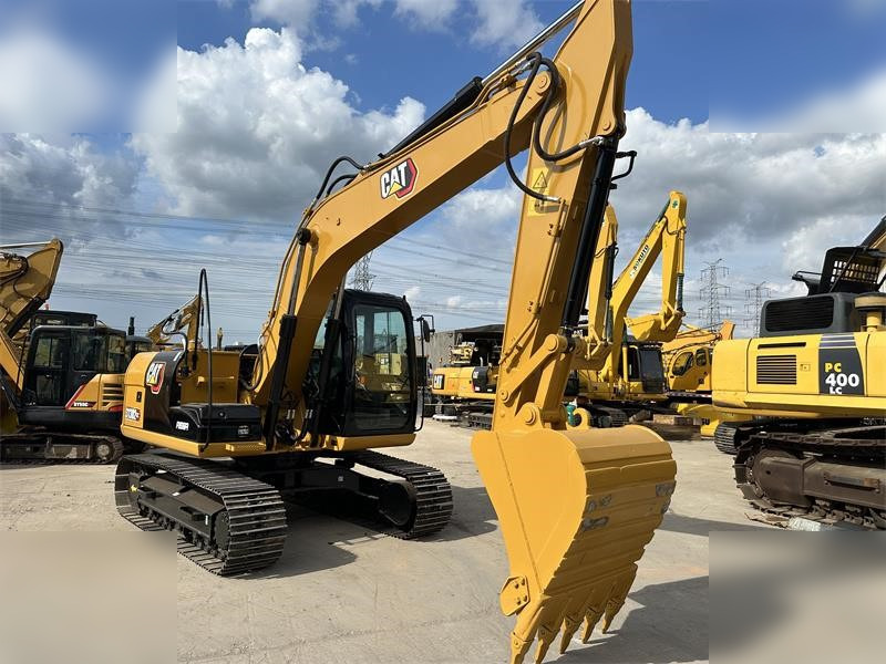CATERPILLAR 313D2 - Pelle sur chenille: photos 4 CATERPILLAR 313D2 - Pelle sur chenille: photos 4