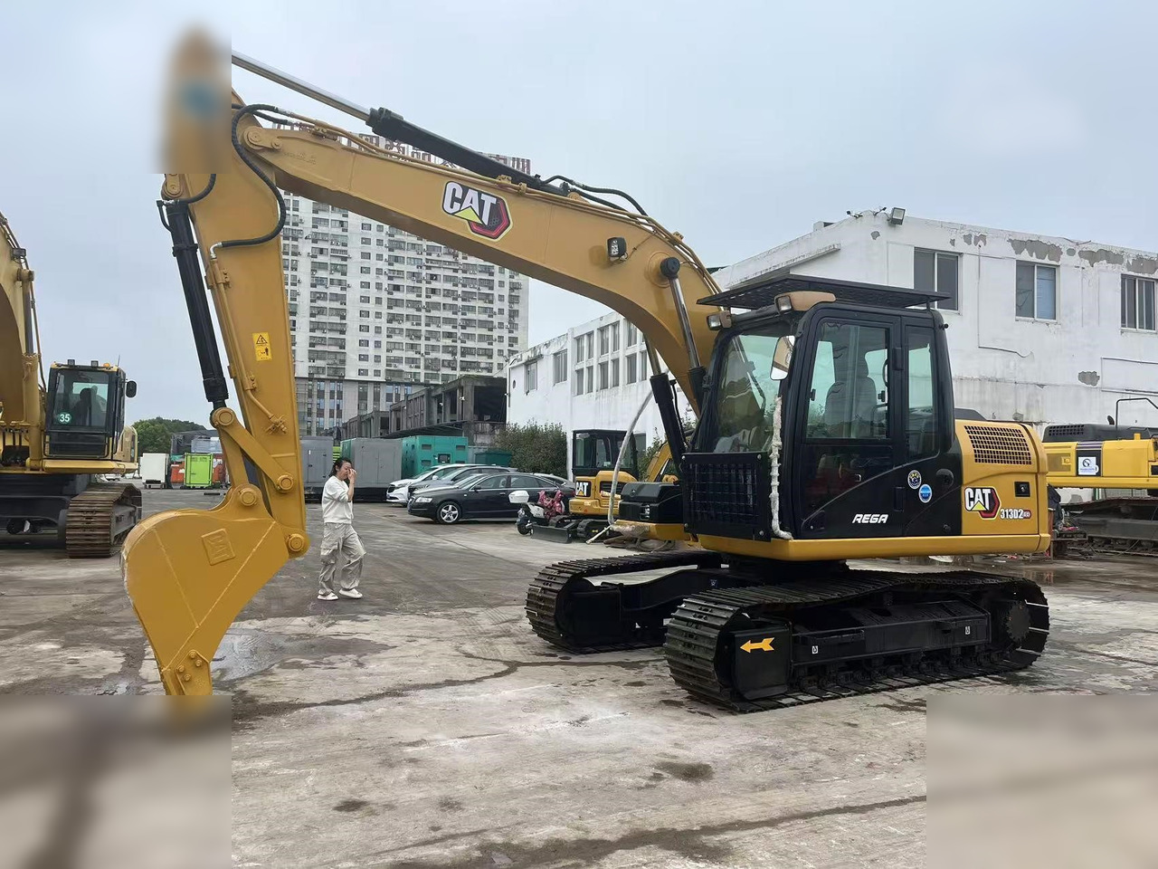 CATERPILLAR 313D2 GC - Pelle sur chenille: photos 2 CATERPILLAR 313D2 GC - Pelle sur chenille: photos 2