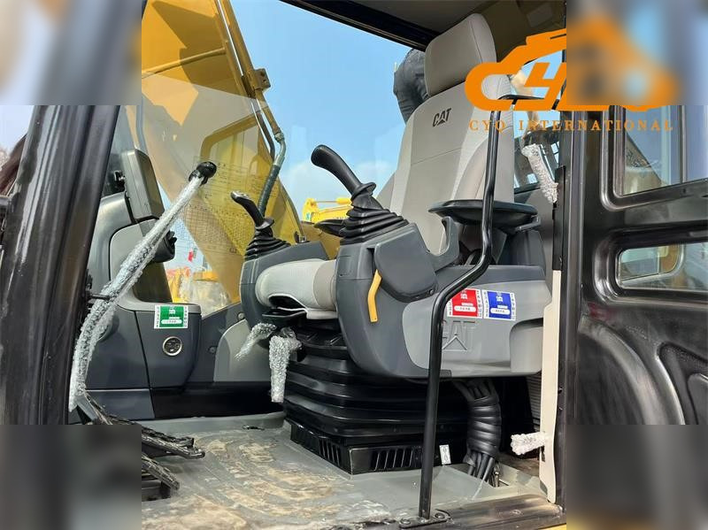 CATERPILLAR 313D2 GC - Pelle sur chenille: photos 5 CATERPILLAR 313D2 GC - Pelle sur chenille: photos 5