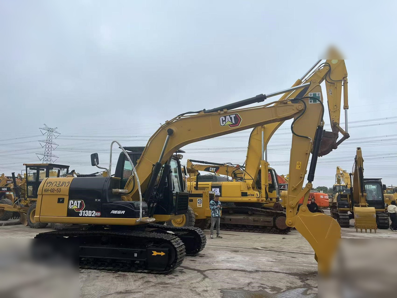CATERPILLAR 313D2 GC - Pelle sur chenille: photos 1 CATERPILLAR 313D2 GC - Pelle sur chenille: photos 1