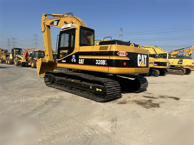 CATERPILLAR 320BL - Pelle sur chenille: photos 2 CATERPILLAR 320BL - Pelle sur chenille: photos 2