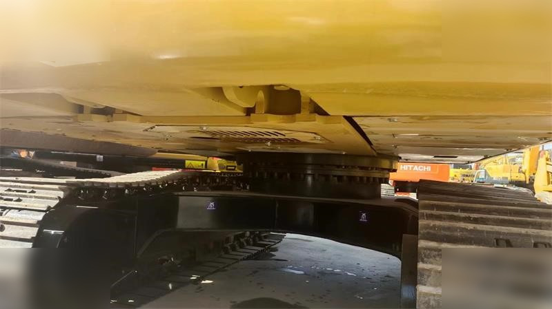 CATERPILLAR 320C - Pelle sur chenille: photos 4 CATERPILLAR 320C - Pelle sur chenille: photos 4