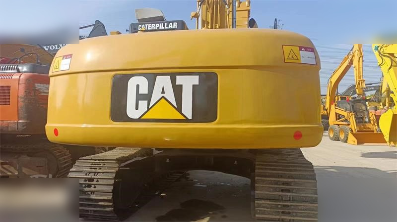 CATERPILLAR 320C - Pelle sur chenille: photos 2 CATERPILLAR 320C - Pelle sur chenille: photos 2