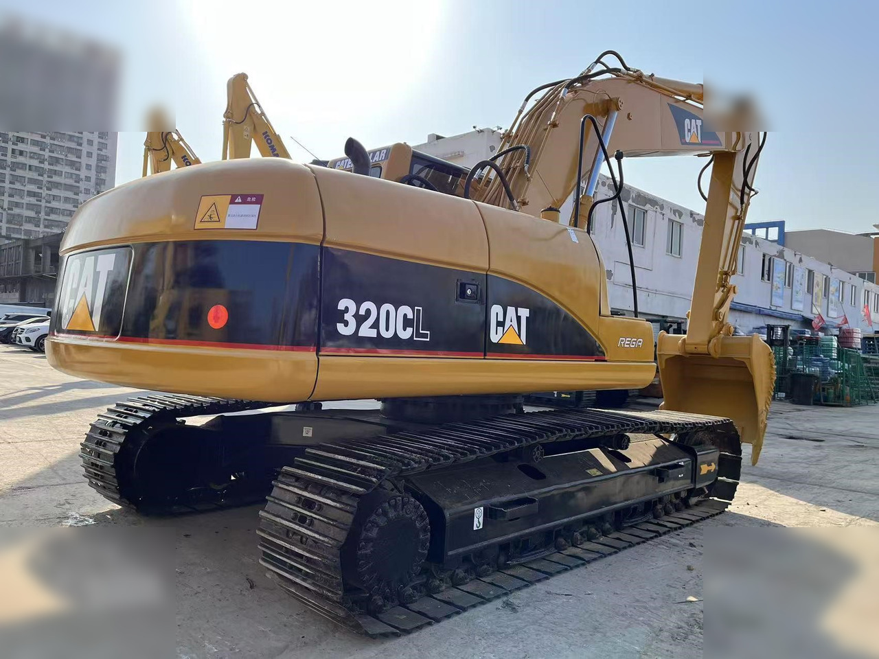 CATERPILLAR 320CL - Pelle sur chenille: photos 3 CATERPILLAR 320CL - Pelle sur chenille: photos 3
