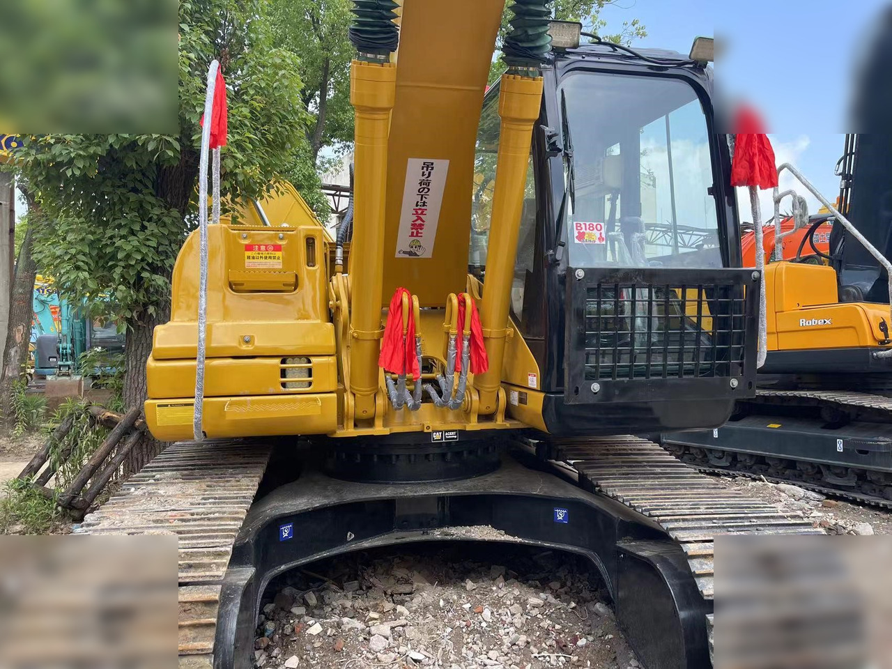 CATERPILLAR 320CL - Pelle sur chenille: photos 2 CATERPILLAR 320CL - Pelle sur chenille: photos 2