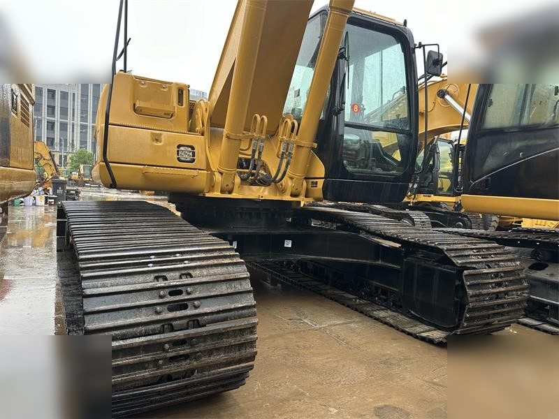 CATERPILLAR 320CL - Pelle sur chenille: photos 2 CATERPILLAR 320CL - Pelle sur chenille: photos 2